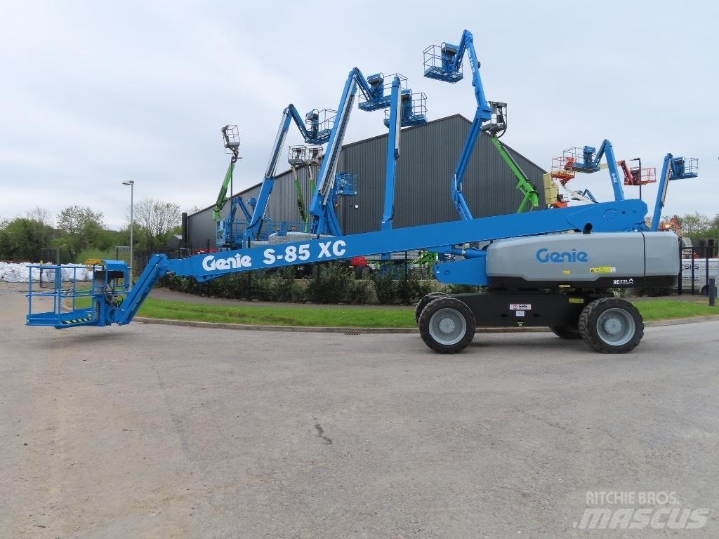Genie S 85 견인식 전동이동 리프트