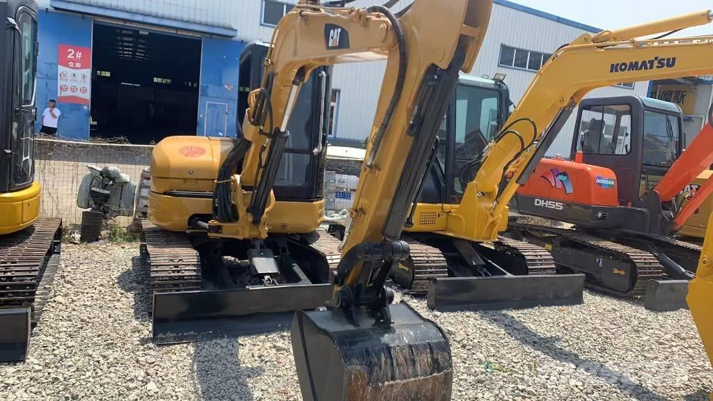 CAT 304 CR 소형 굴삭기 7톤 미만