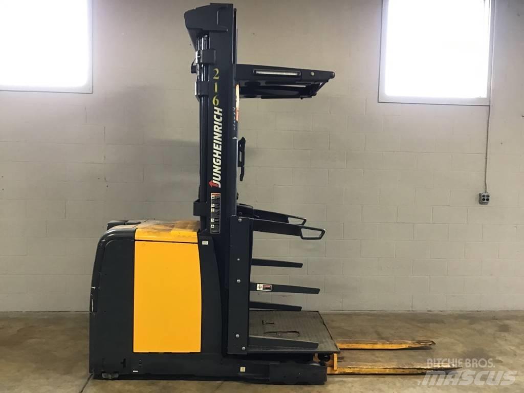 Jungheinrich EKS208 미디엄 리프트 오더 피커