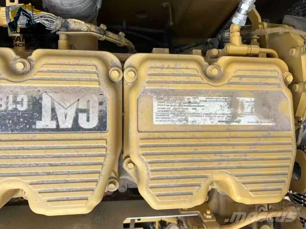 CAT 390F 대형 굴삭기 29톤 이상
