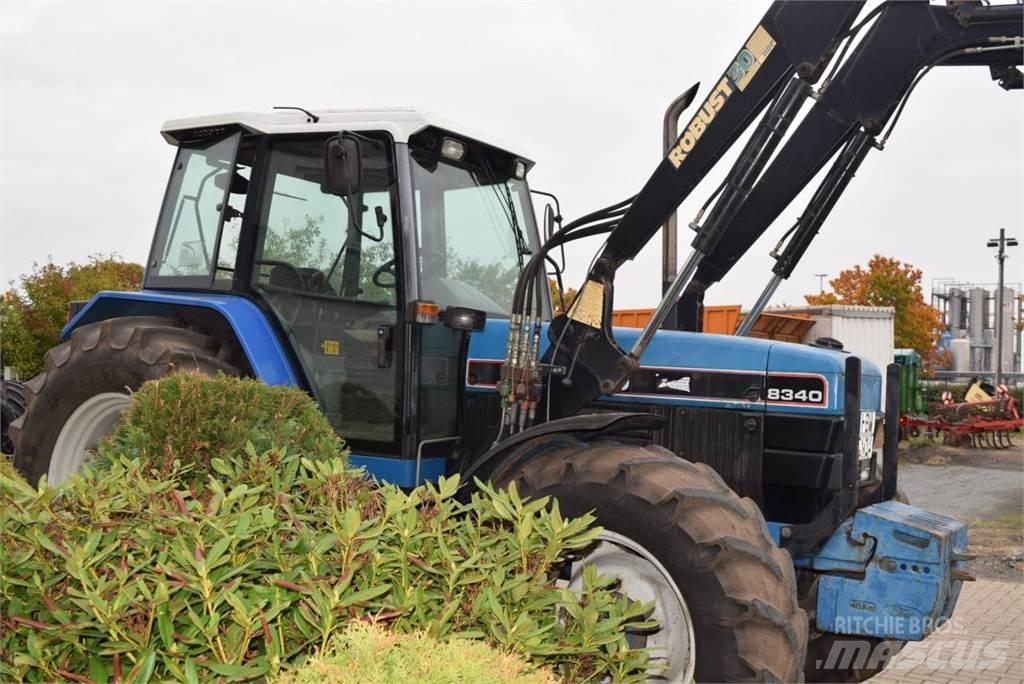 New Holland 8340 트랙터