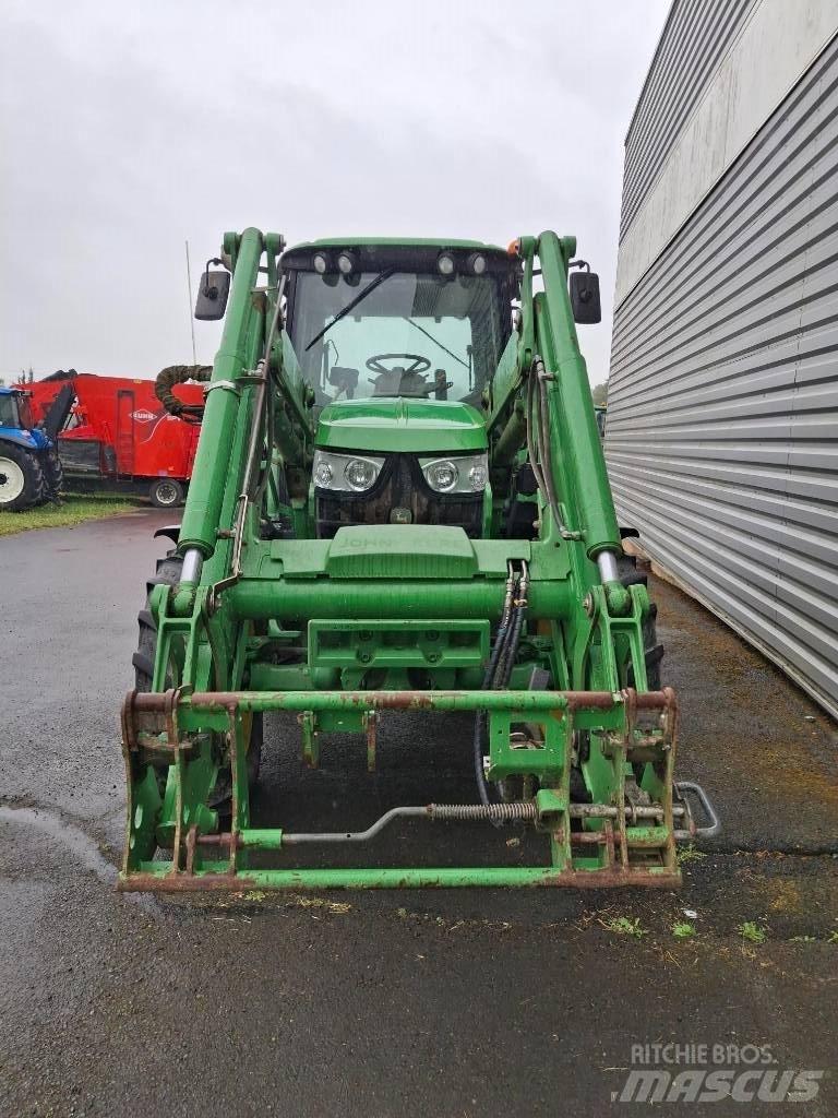 John Deere 6110 트랙터