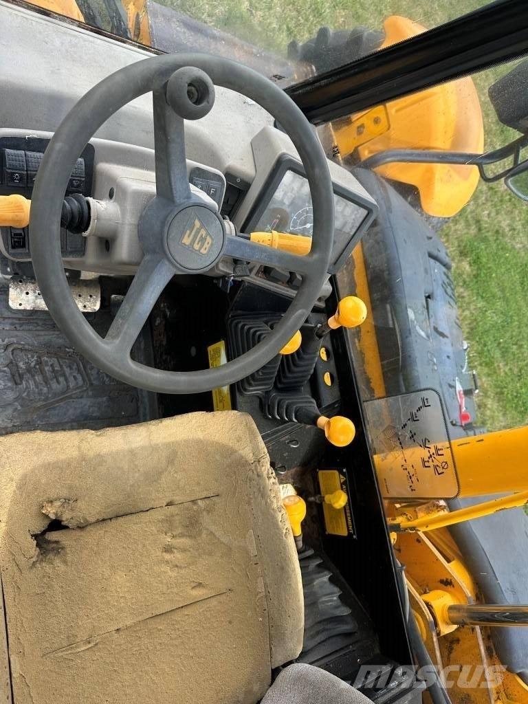 JCB 526 농업용 텔레 핸들러