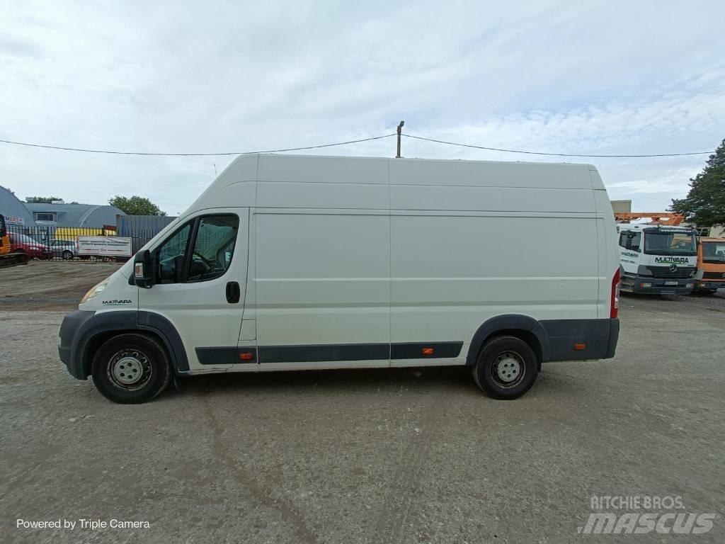 Peugeot Boxer 패널 화물차