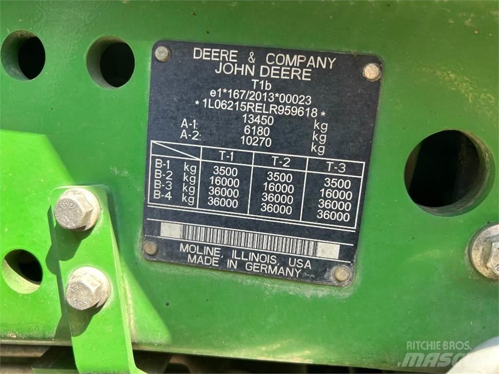 John Deere 6215R 트랙터