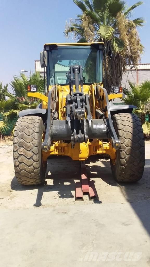 Volvo L90F  휠로우더