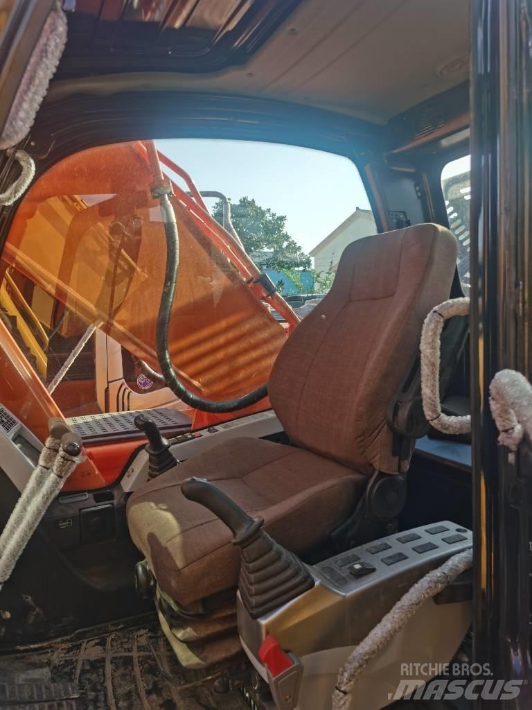 Doosan DX 225 LC 대형 굴삭기 29톤 이상