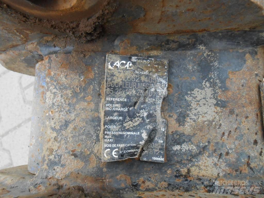  KLAC Kubota U10 퀵 커넥터