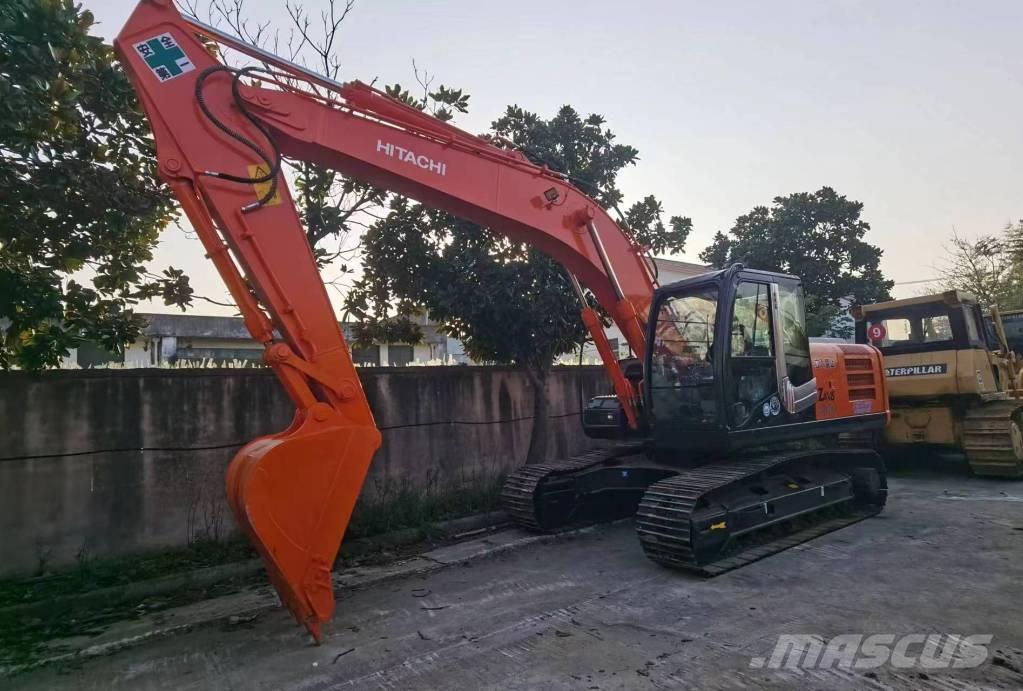 Hitachi ZX 200 대형 굴삭기 29톤 이상