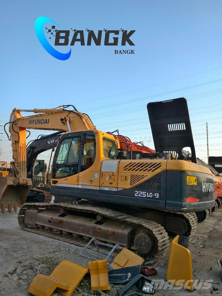 Hyundai 225LC-9T 대형 굴삭기 29톤 이상