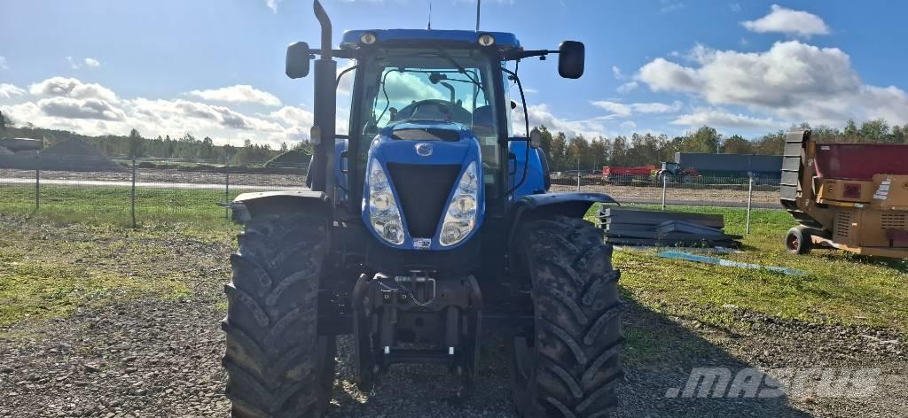 New Holland T7050 트랙터