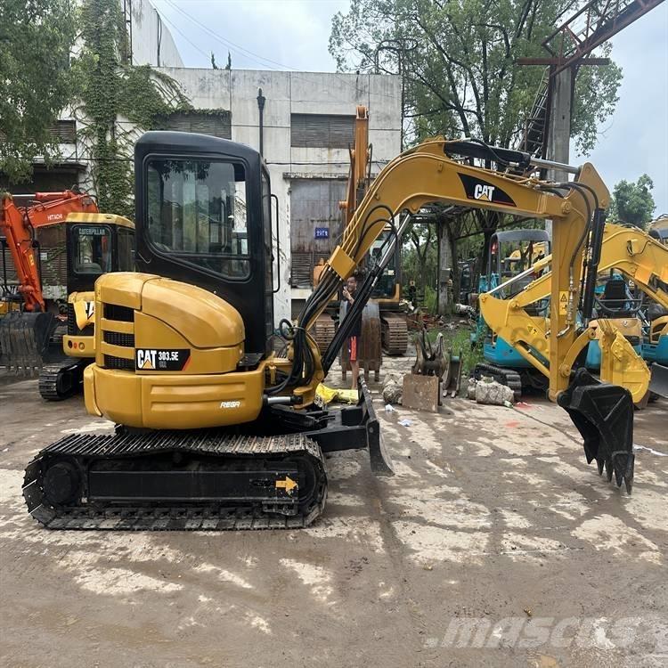 CAT 303.5 E 소형 굴삭기 7톤 미만