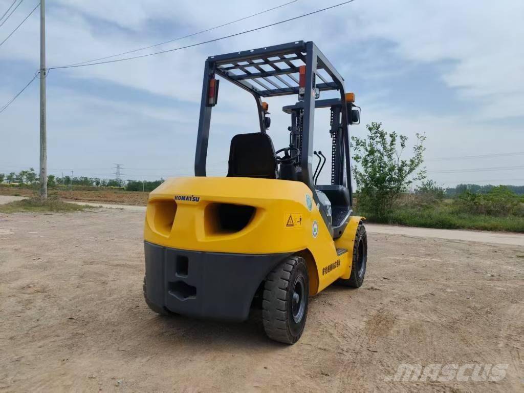 Komatsu 30 디젤 지게차