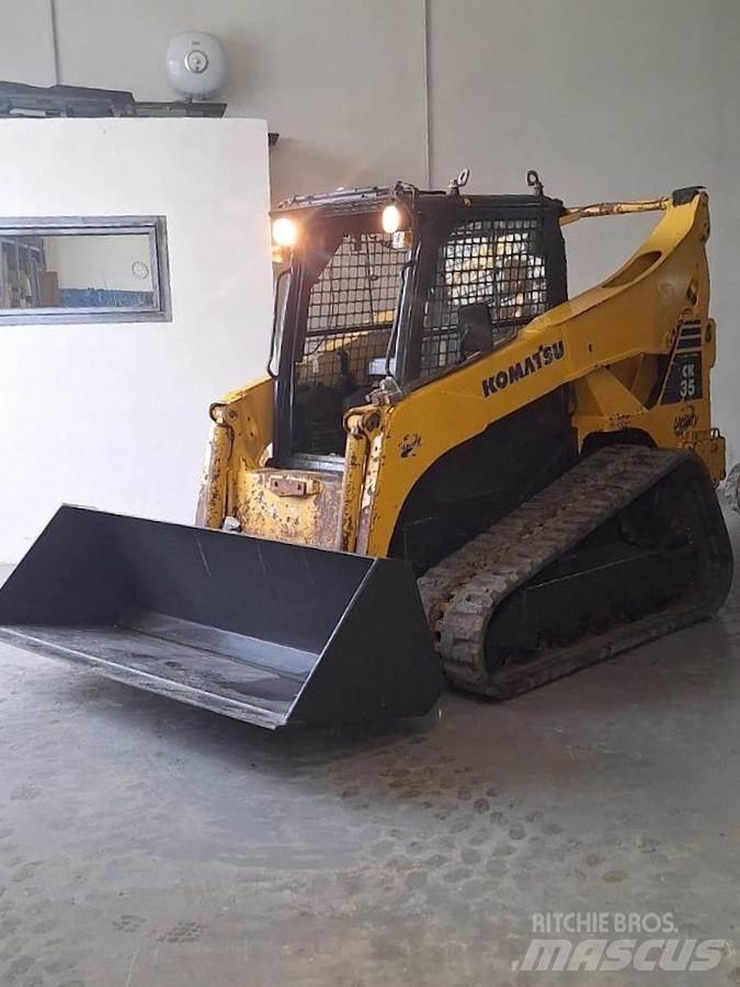 Komatsu CK35 미니 로더