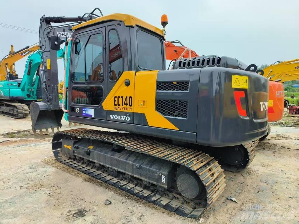 Volvo EC 140 대형 굴삭기 29톤 이상