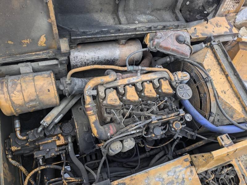 Liebherr 922 대형 굴삭기 29톤 이상