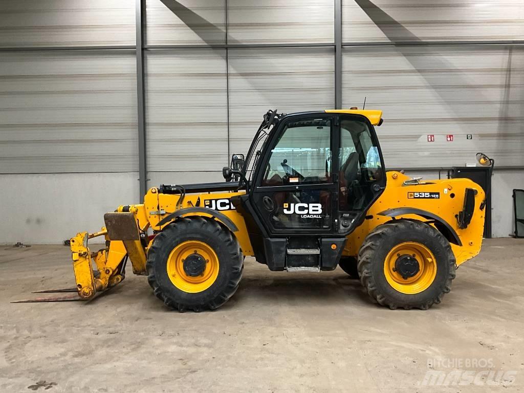 JCB 535-125 텔러 핸들러