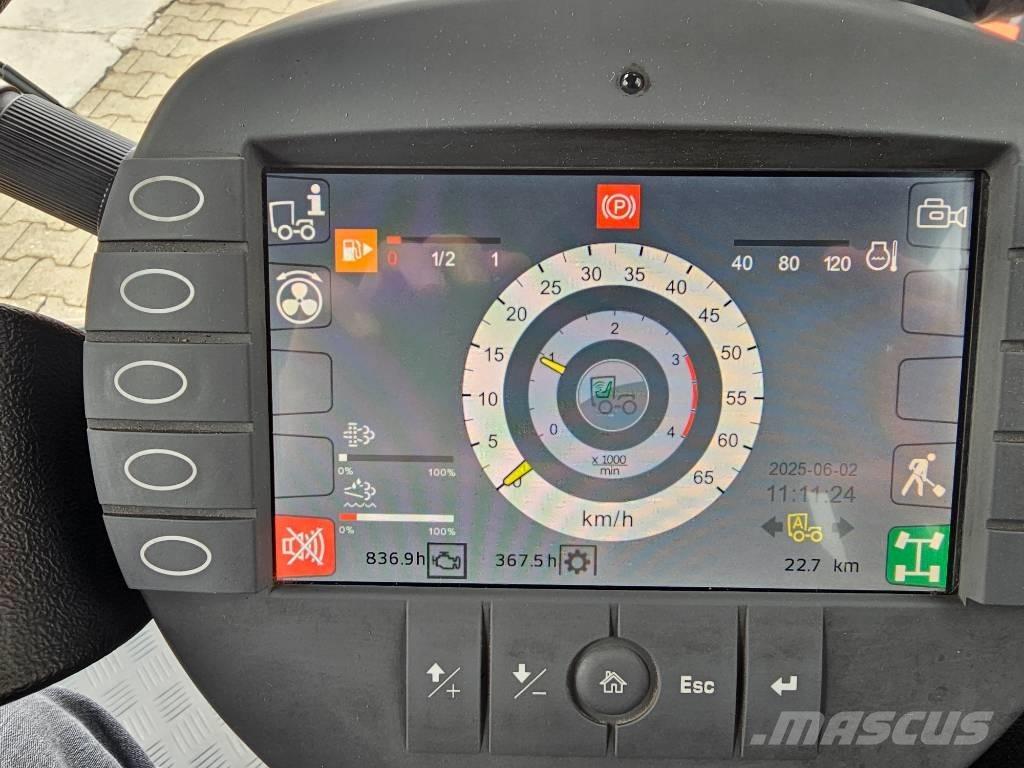 Kärcher MC250 도로 청소차