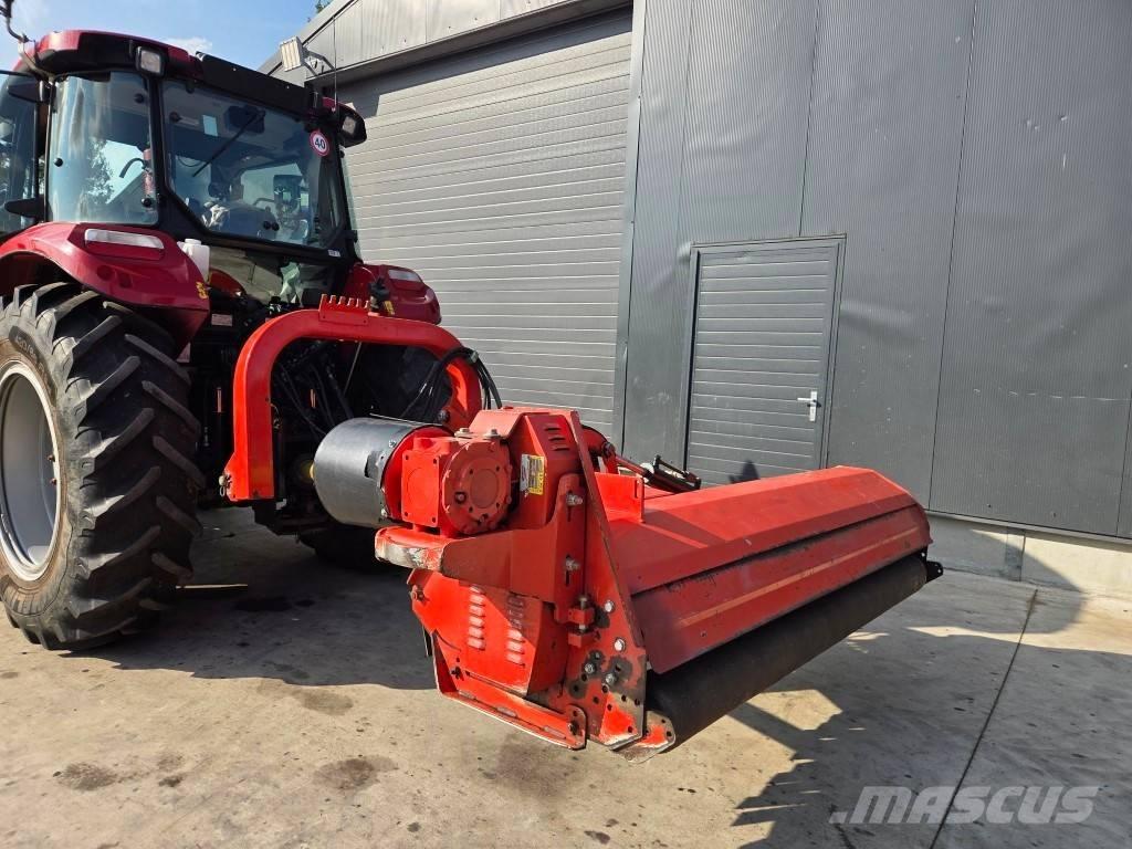 Maschio Giraffa 210 목장 제초기 및 토퍼