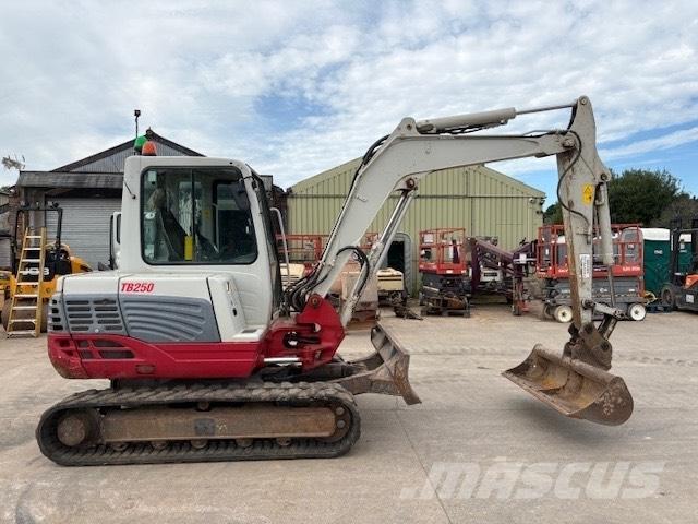 Takeuchi TB 250 소형 굴삭기 7톤 미만