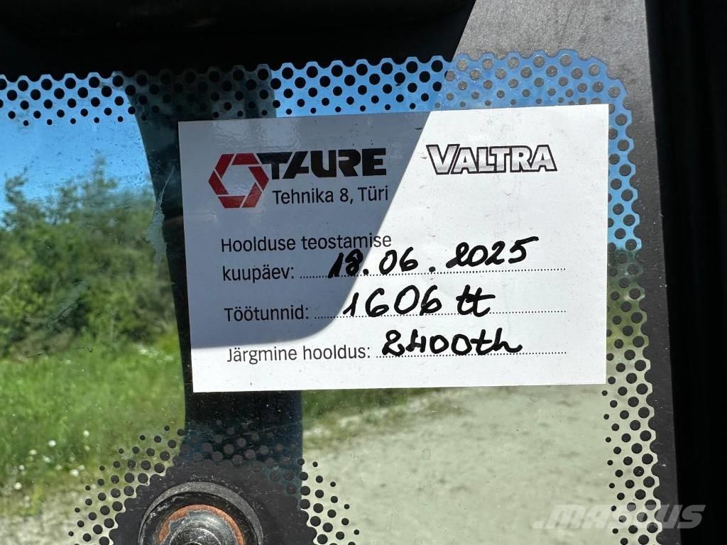Valtra G 135 Versu 트랙터