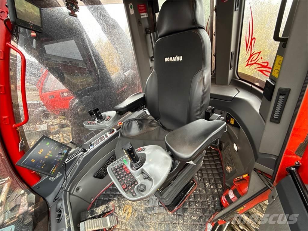 Komatsu 951 원목 하베스터