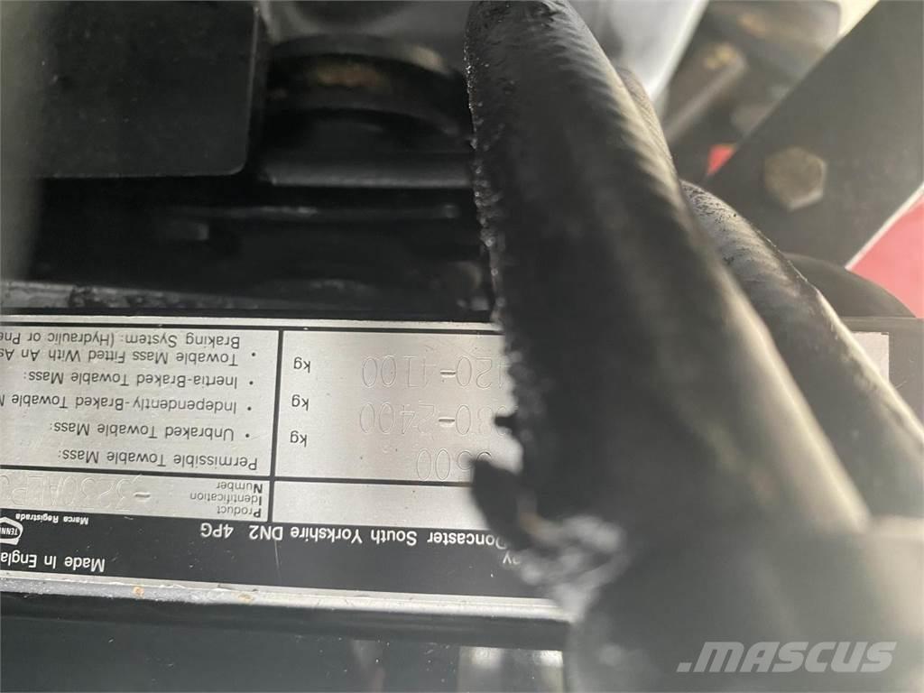 Case IH 3230 트랙터