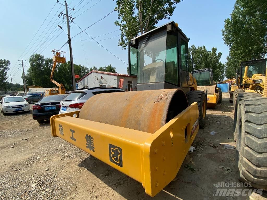 XCMG XSM220 싱글 드럼 롤러