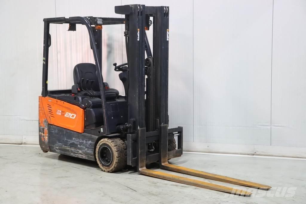 Doosan B20T-7 전동 지게차