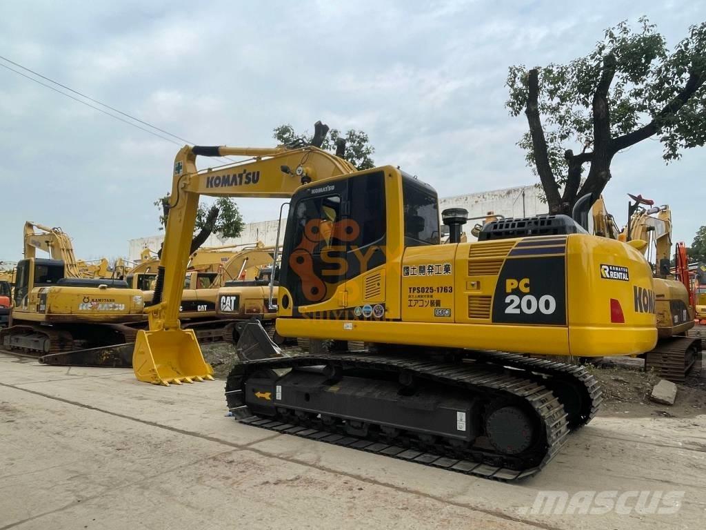 Komatsu PC 200 대형 굴삭기 29톤 이상