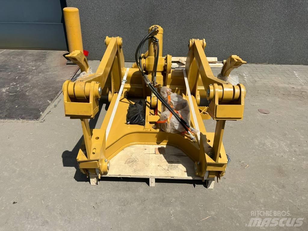 CAT D6T Ripper 스크레퍼
