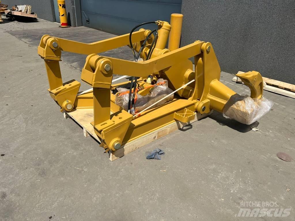 CAT D6T Ripper 스크레퍼