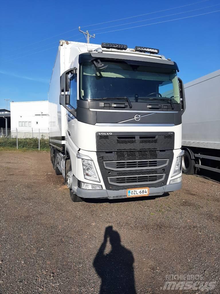 Volvo FH 13 우드칩 트럭