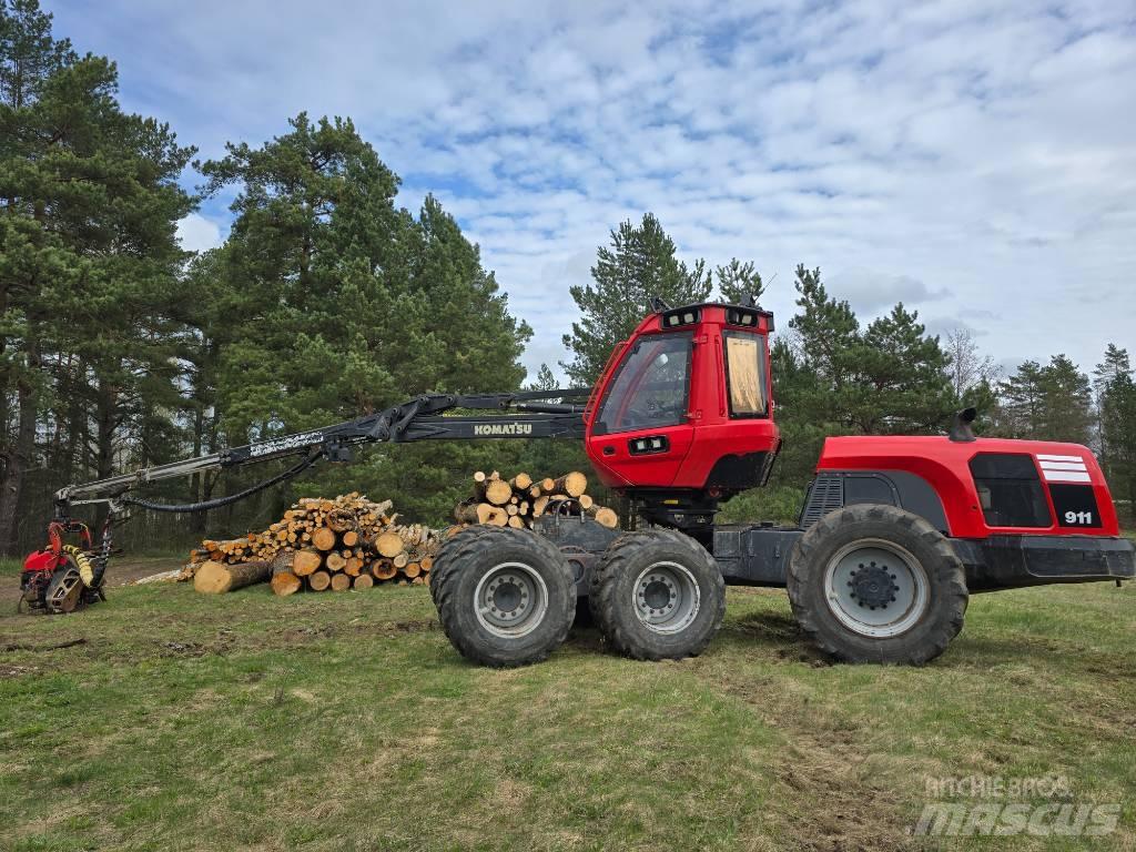 Komatsu 911.6 원목 하베스터