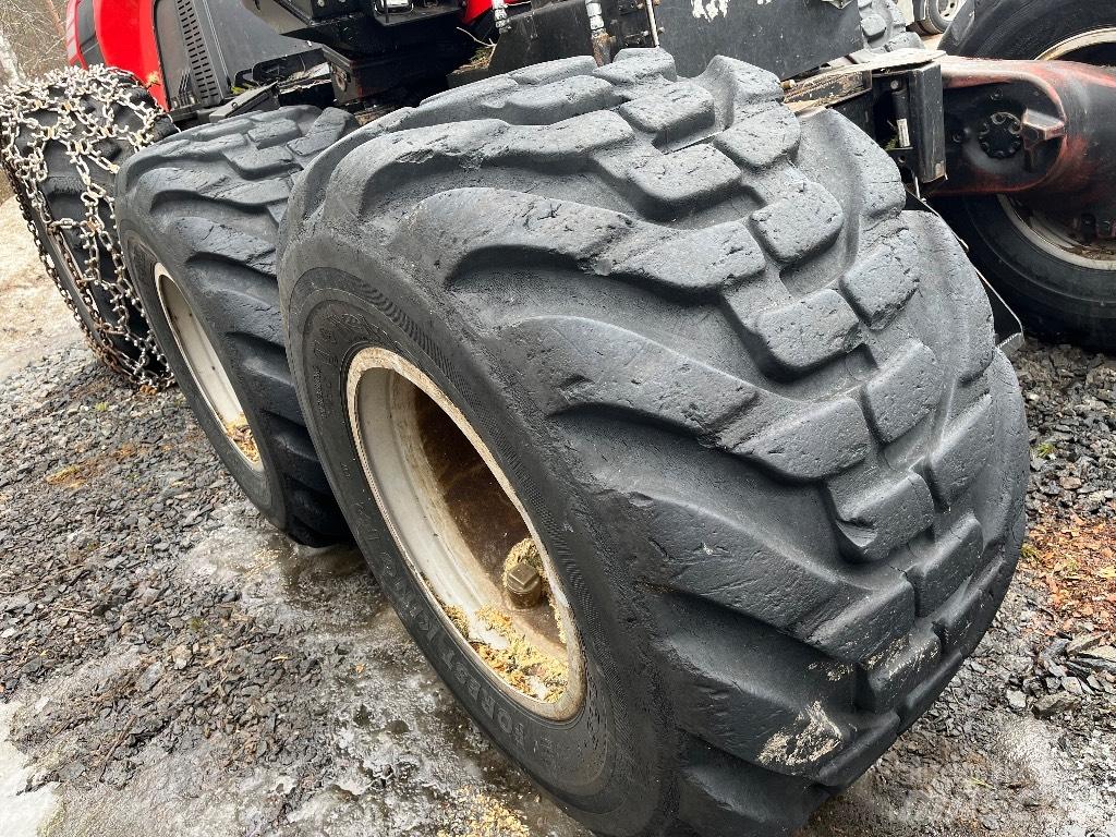Komatsu 911 원목 하베스터