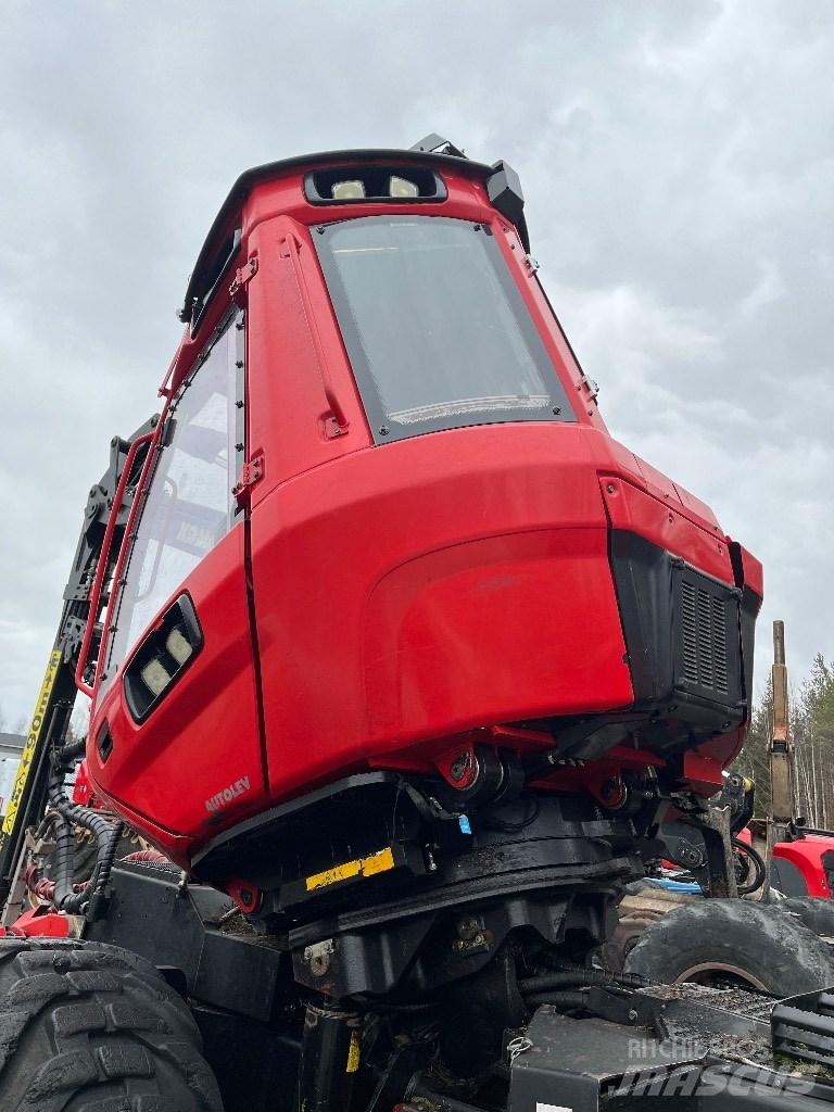Komatsu 911 원목 하베스터