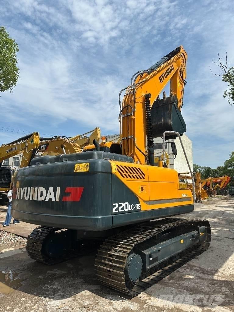 Hyundai 220LC-9S 대형 굴삭기 29톤 이상
