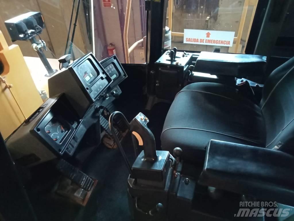 CAT 988H 미니 로더