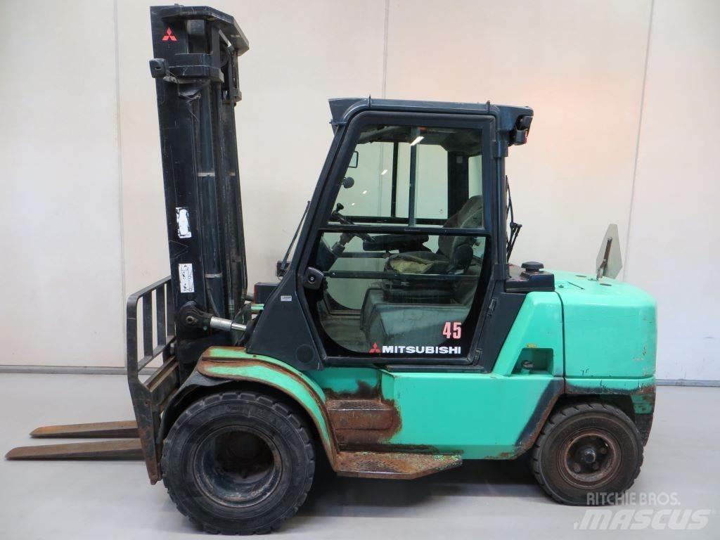 Mitsubishi FD45K 디젤 지게차