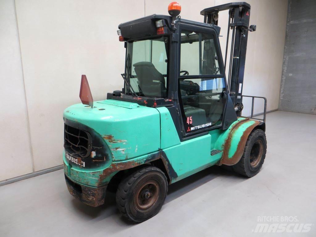 Mitsubishi FD45K 디젤 지게차