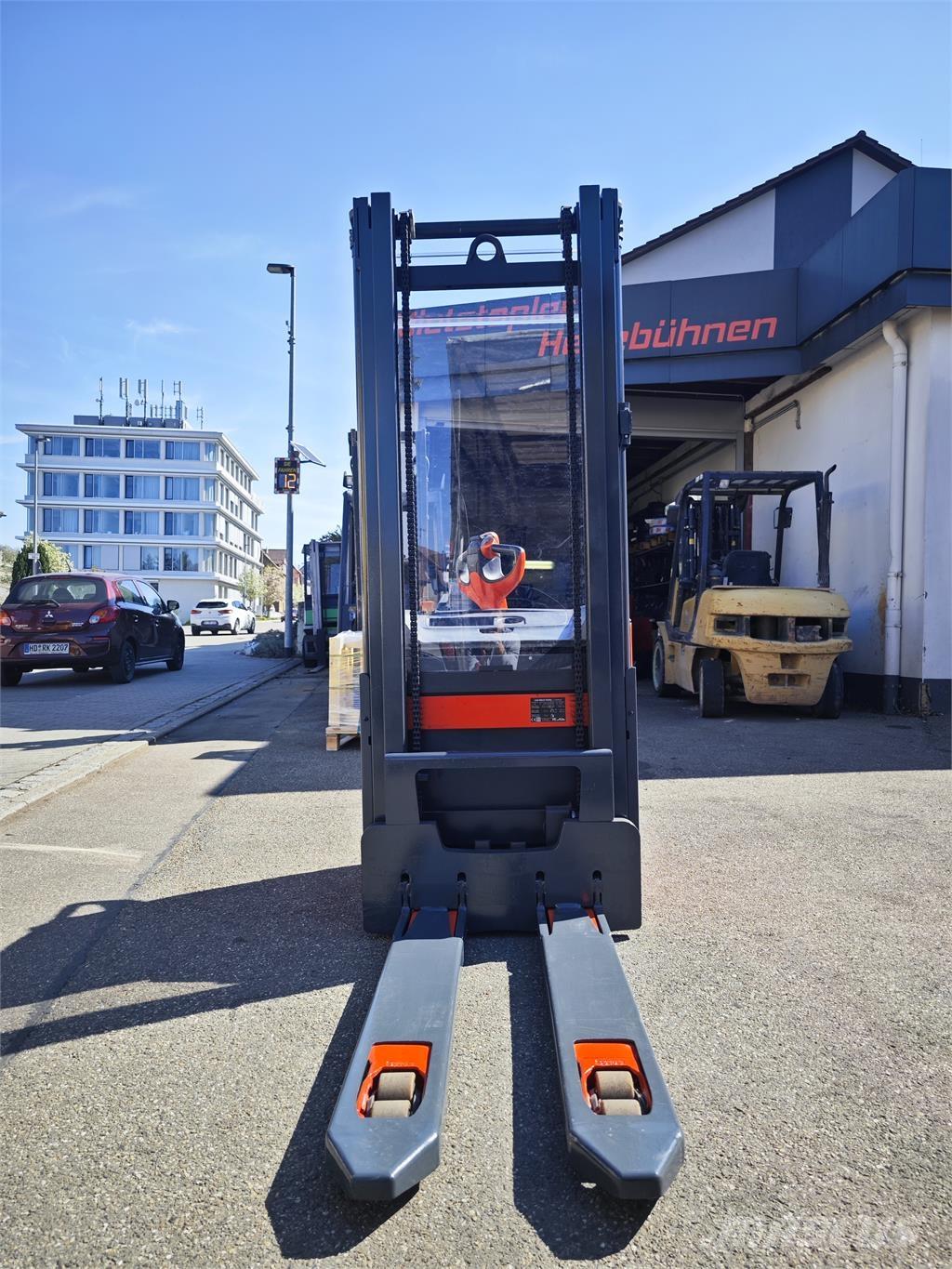 Linde L16 보행식 리치 지게차