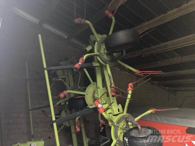 CLAAS Volto 900 갈퀴 및 테더