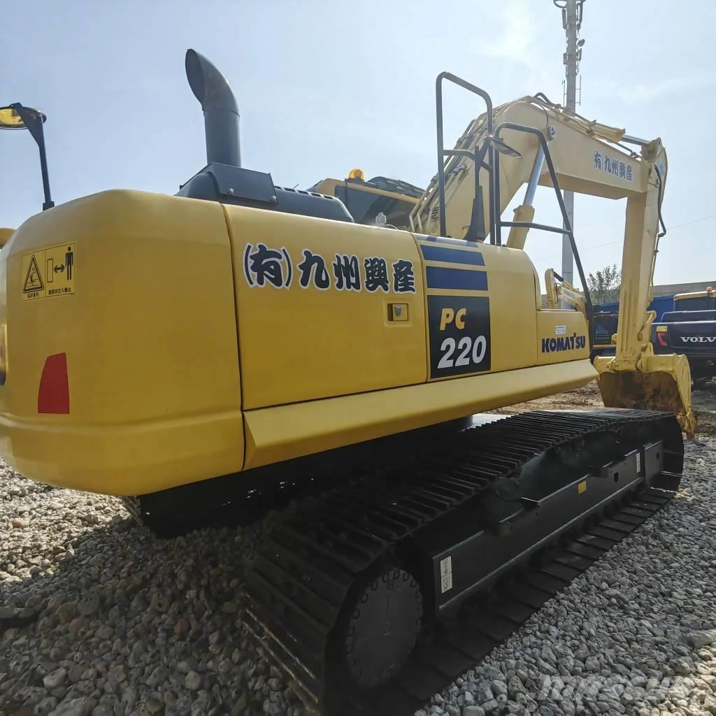 Komatsu PC 220-8 대형 굴삭기 29톤 이상
