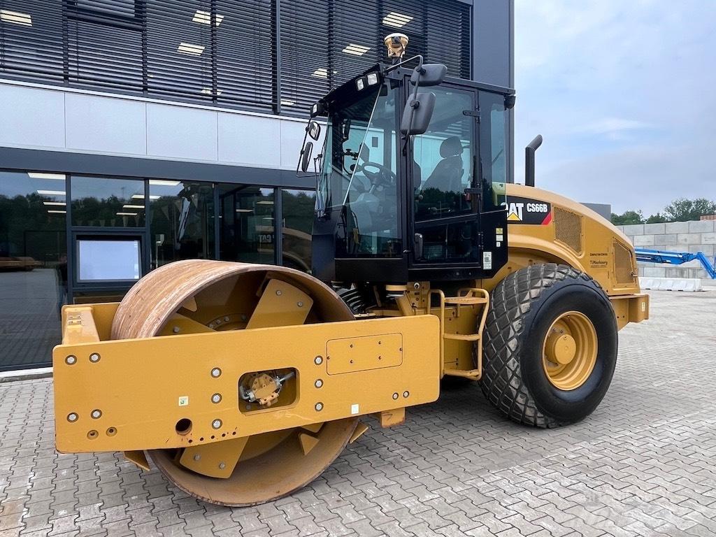 CAT CS66B 싱글 드럼 롤러