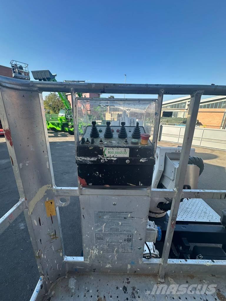 Multitel MX 200 트럭 탑재 고소작업대