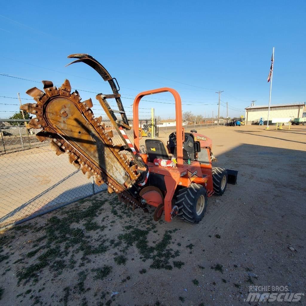 Ditch Witch RT 45 트렌처