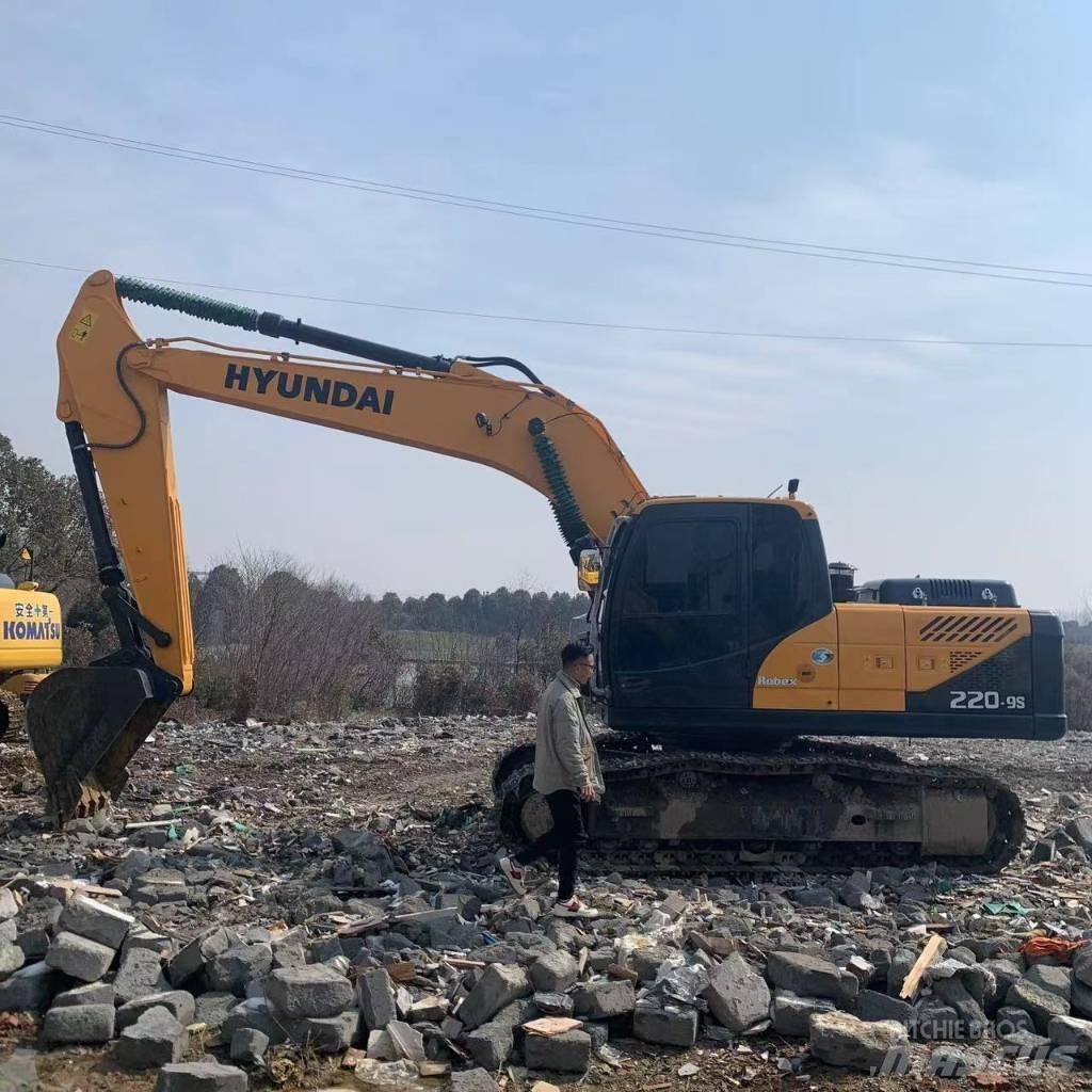 Hyundai 220LC-9S 대형 굴삭기 29톤 이상