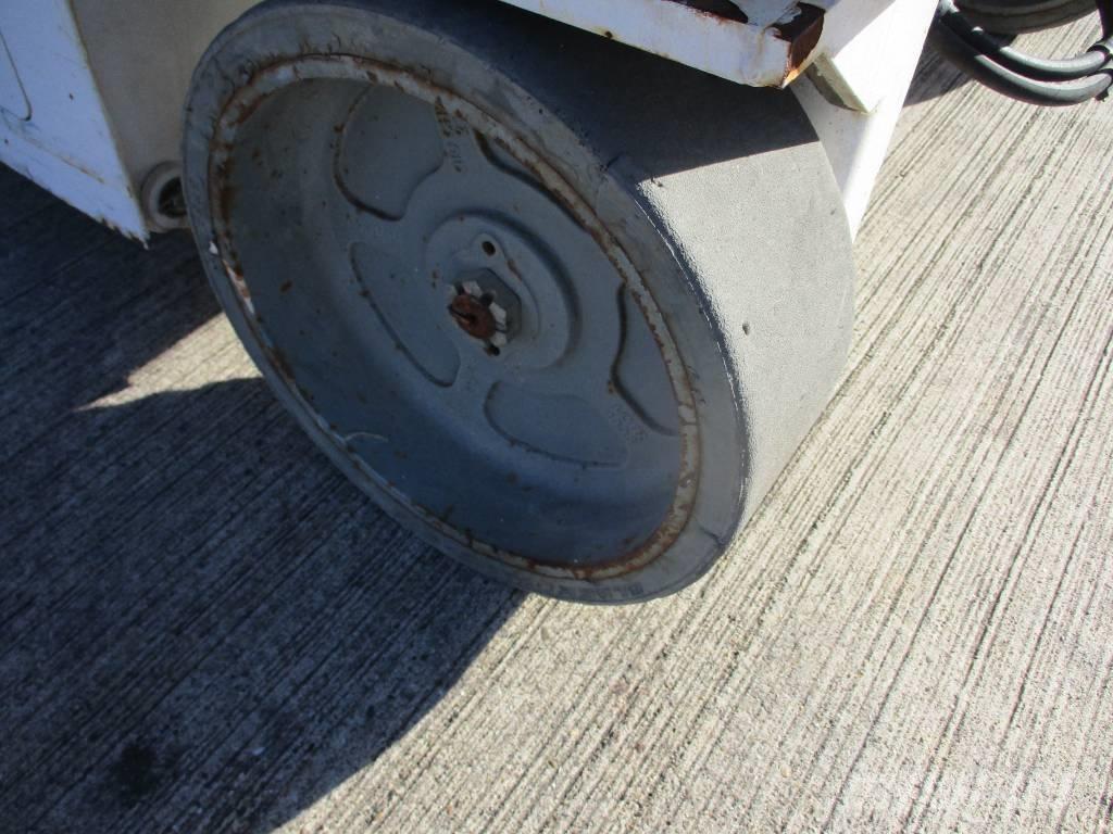 Genie GS 2046 (163) 가위형 리프트