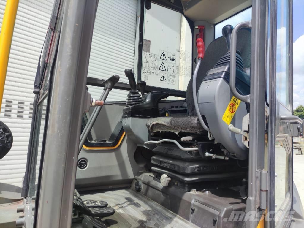 Volvo ECR 88 D 중형굴삭기 7톤-28톤