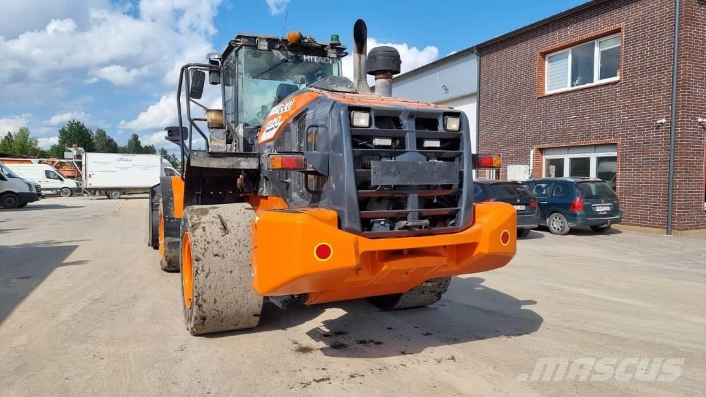 Hitachi ZW 220-6  휠로우더